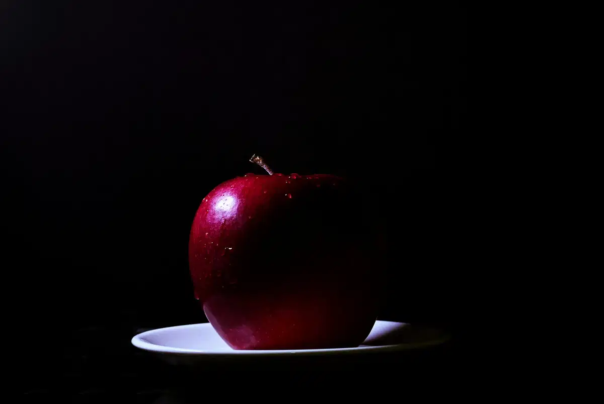 Natural vs. Synthetic Preservatives in Food Manufacturing: Effectiveness, Safety and Sourcing